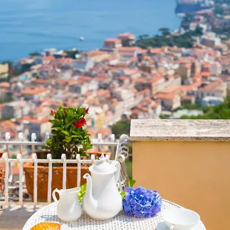 Ada Holiday home Sorrento