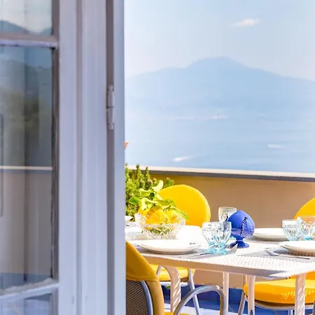 Ada Semesterbostad Sorrento